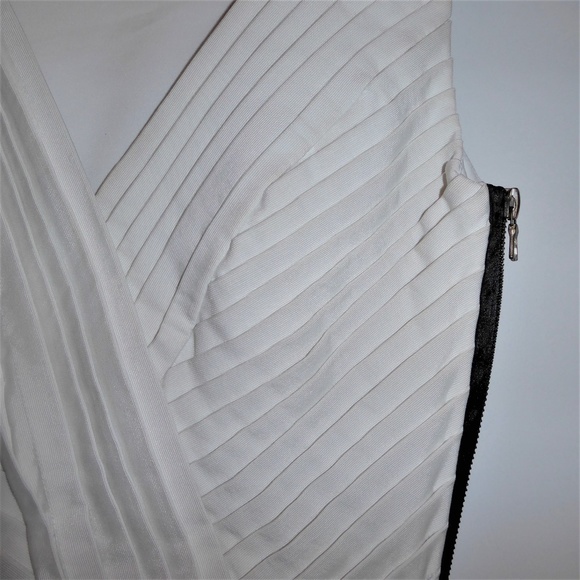 Dress - Picture 3 of 5